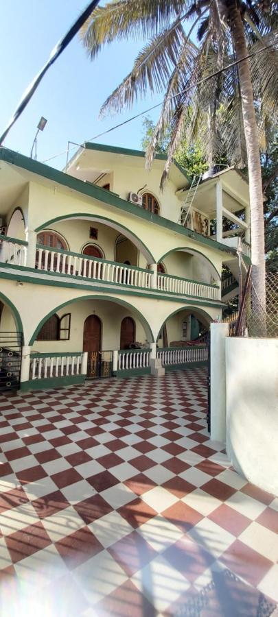 Joaquina'S Guest House Calangute Exterior photo